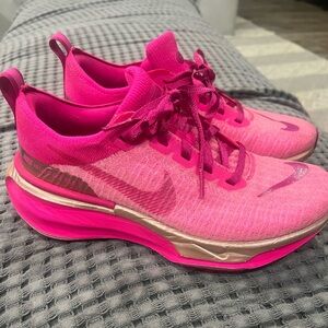 Like new Nike invincible run 3